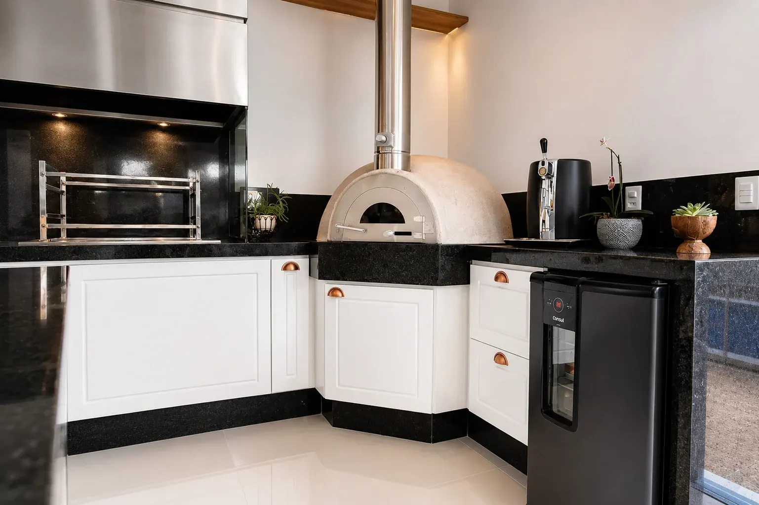 Cozinha gourmet com forno a lenha